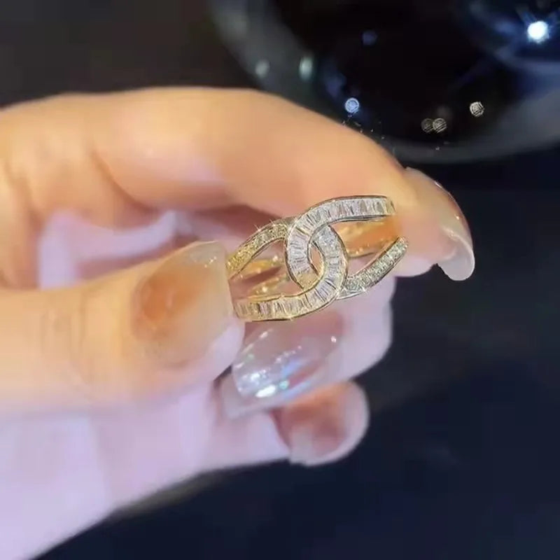 Haylee™ - Anillo de Diseño en Formas de Espirales