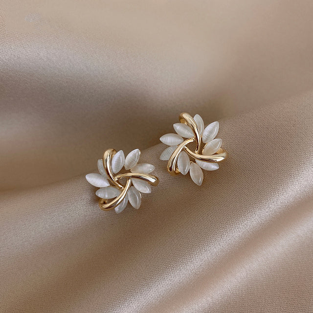Tori™ - Pendientes Florales Curvados