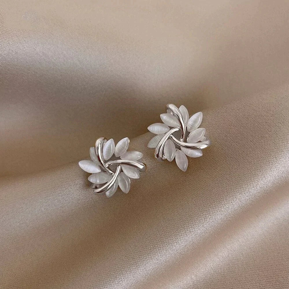 Tori™ - Pendientes Florales Curvados